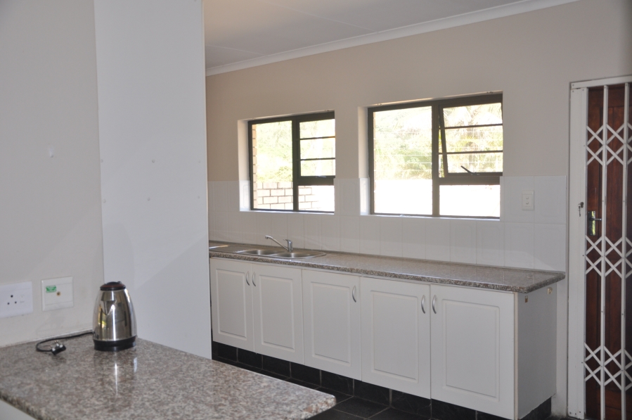 3 Bedroom Property for Sale in Bonza Bay Eastern Cape